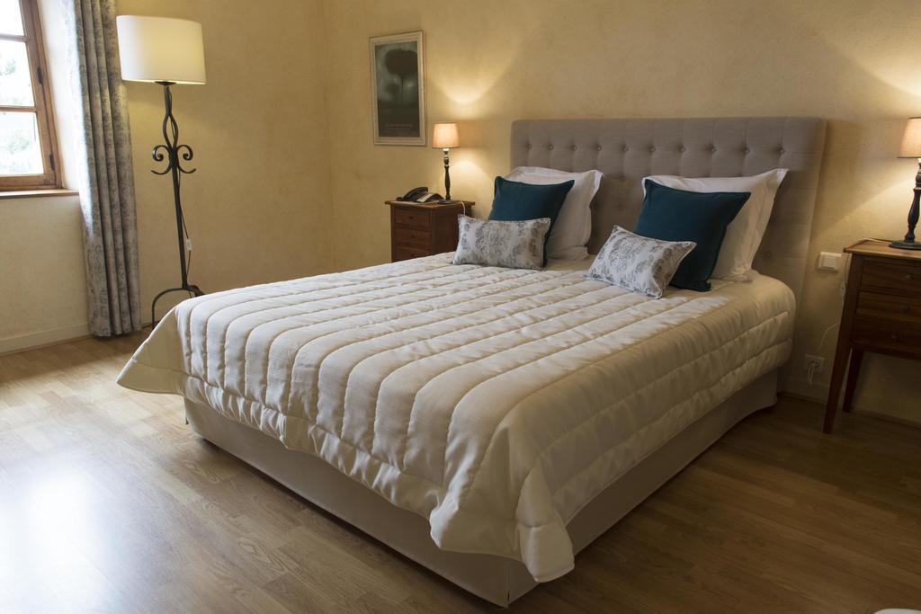 Logis Hotel Les Hospitaliers Le Poët-Laval Esterno foto