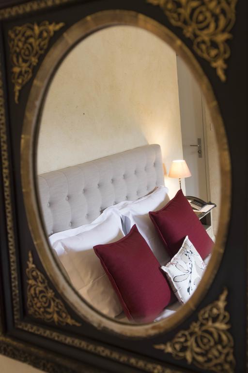 Logis Hotel Les Hospitaliers Le Poët-Laval Esterno foto