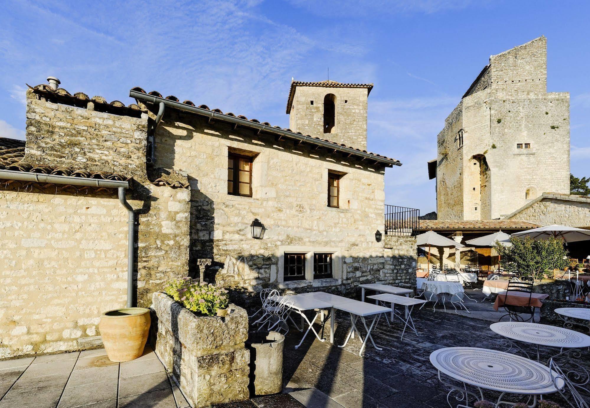 Logis Hotel Les Hospitaliers Le Poët-Laval Esterno foto