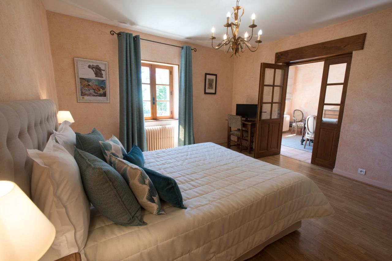 Logis Hotel Les Hospitaliers Le Poët-Laval Esterno foto